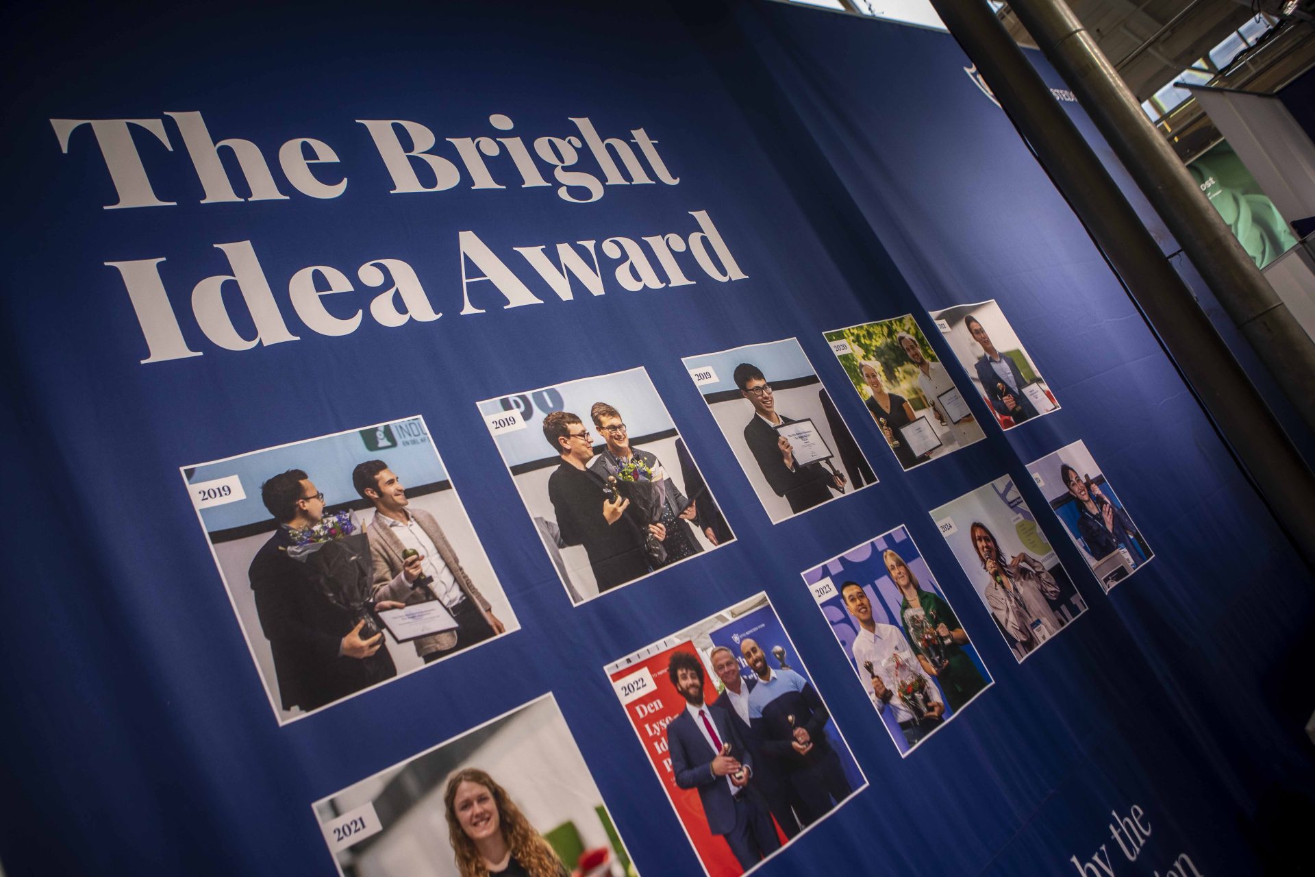 Join us for the awards ceremony at the Digital Tech Summit